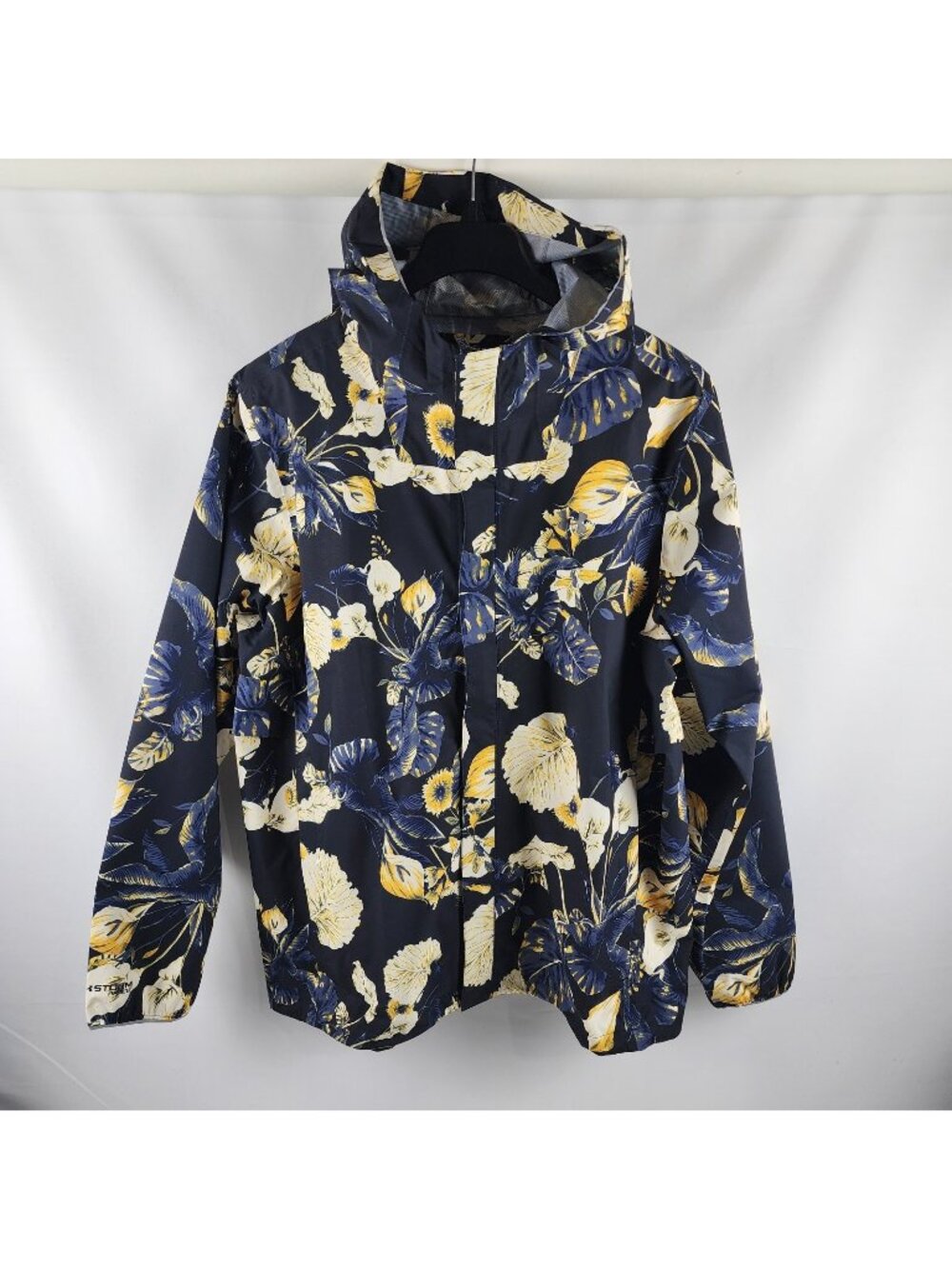 Under Armour Jacket Mens XL Black Yellow Floral Cloudstrike 2.0 Rain Jacket NWT